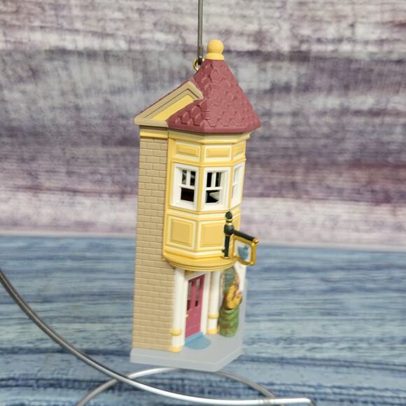 Vtg 1994 Hallmark (Neighborhood Drugstore) keepsake nostalgic Houses ornament - Picture 8 of 8